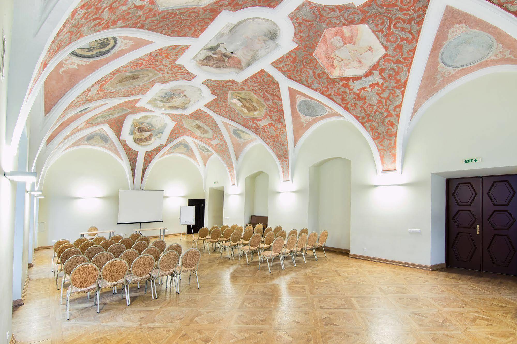 Domus Maria Hotel Vilnius Exterior photo